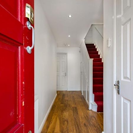 London Single Refurbished Bedroom المظهر الخارجي الصورة